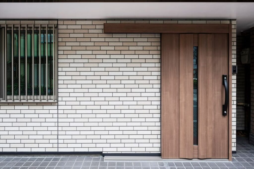 jenis pintu rumah panel